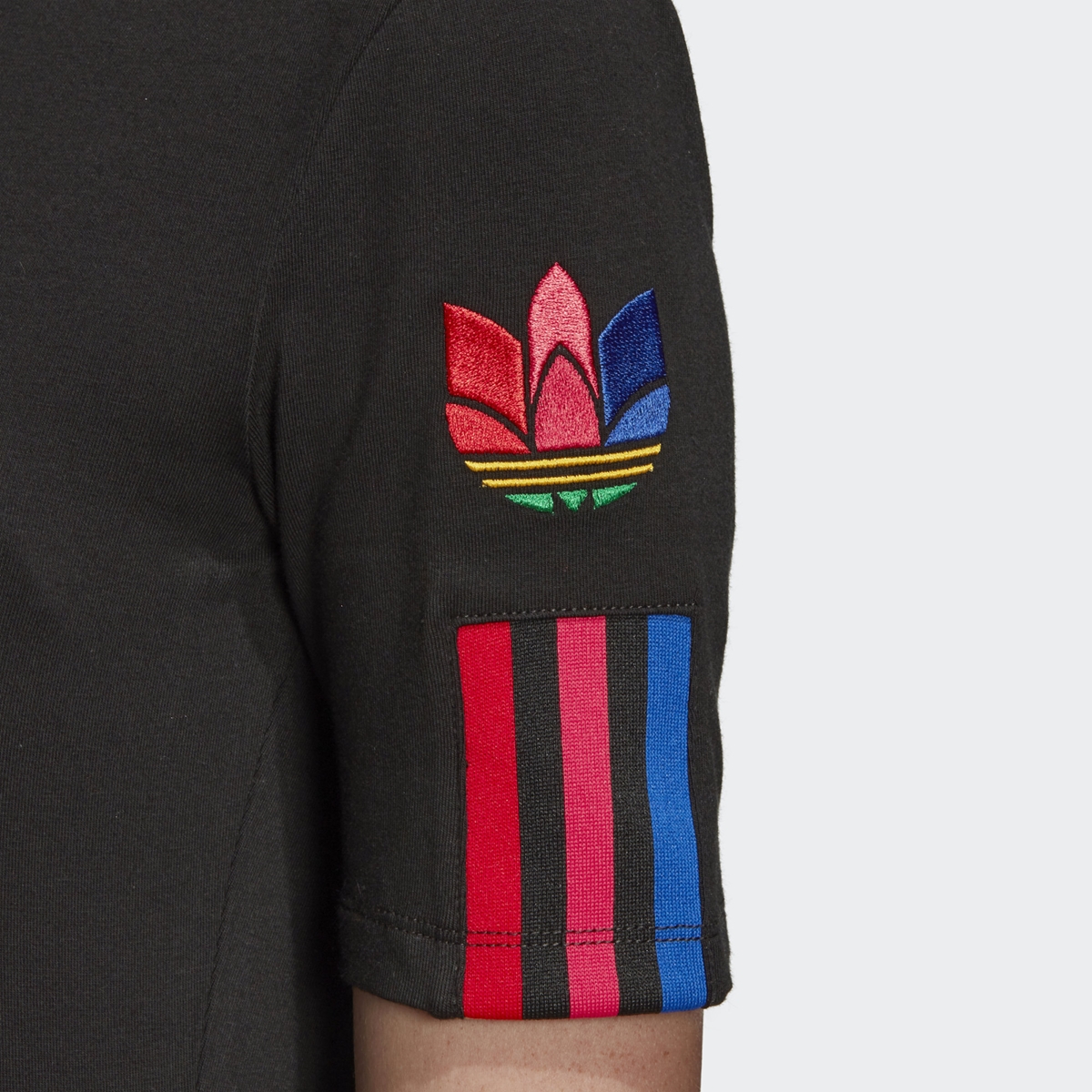 Camiseta 2025 adicolor 3d