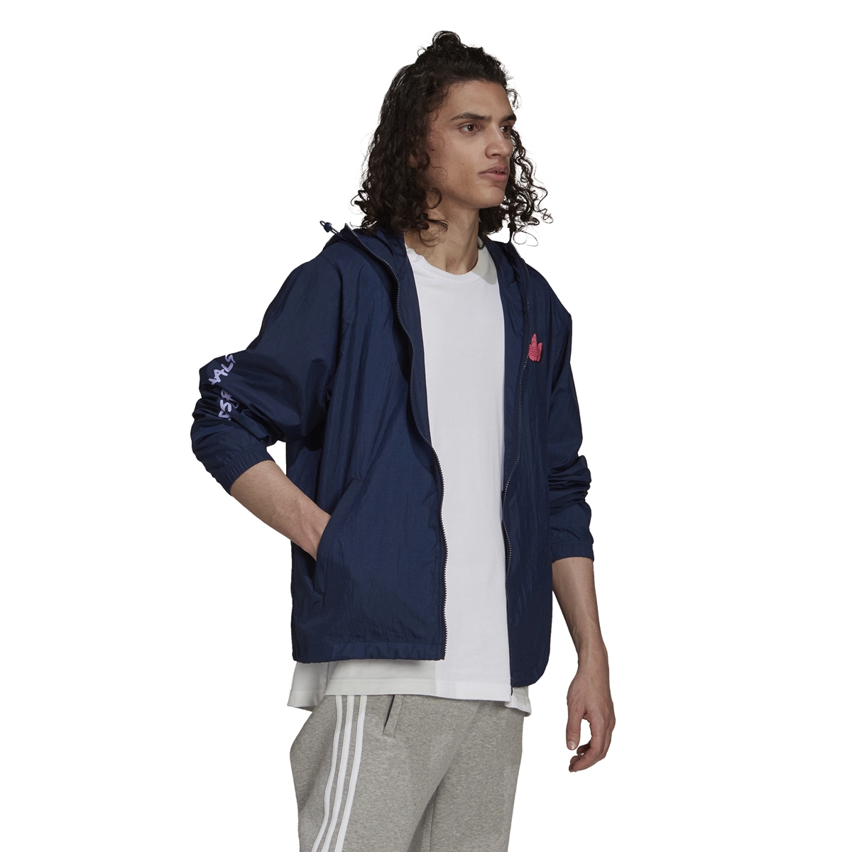 Nike sportswear 2025 windrunner gfx